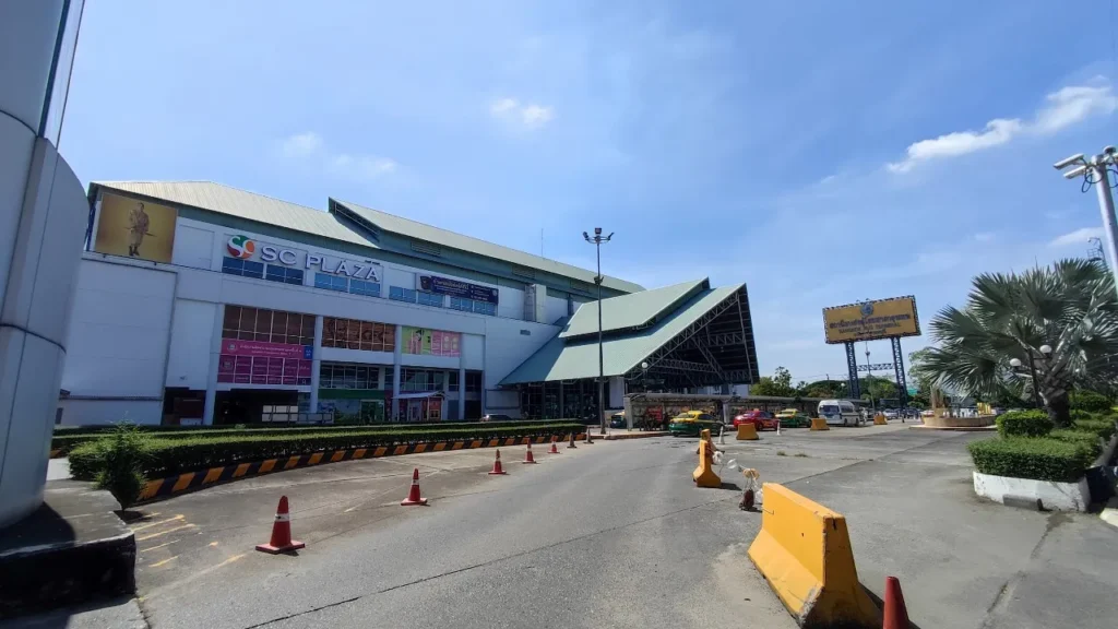 สถานีขนส่งสายใต้ใหม่ / Sai Tai Mai Southern Bus Terminal